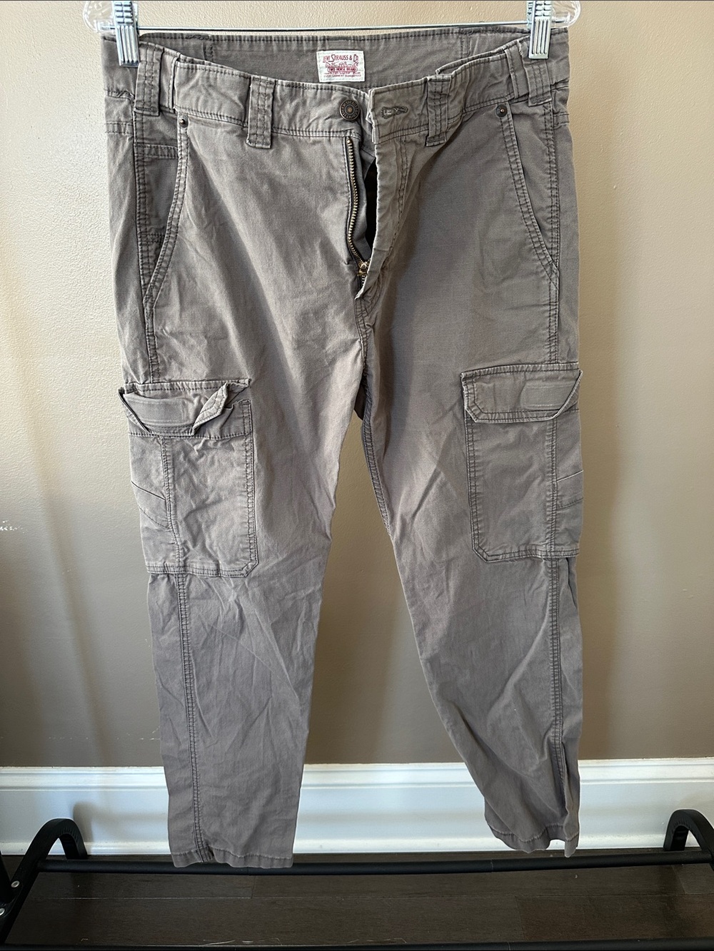 Levi's Men's Cargo Pants in Taupe 31x32